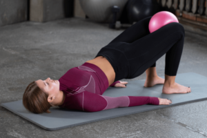 Mejora tu control postural con hábitos sencillos