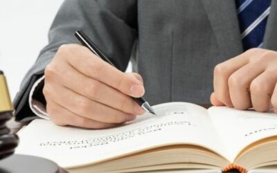 Experto en Derecho Societario – Diploma Autentificado por Notario Europeo –