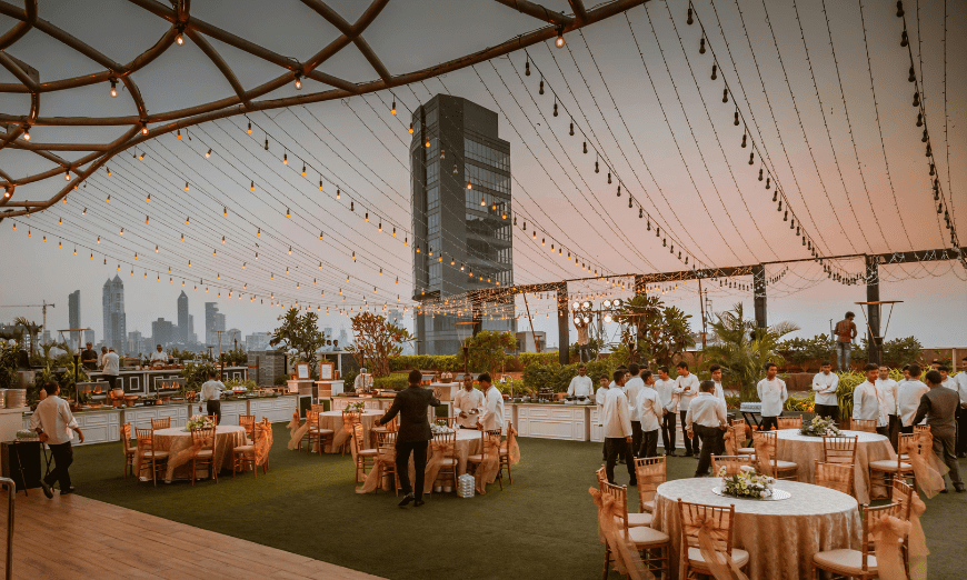 Descubre qué es la gestión de eventos, qué hace un gestor y cómo organizar eventos exitosos.