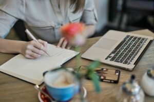 Conoce los tipos de técnicas narrativas
